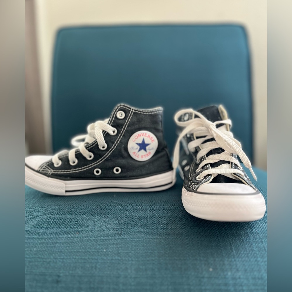 Kids High Top Converse Chuck Taylor All Stars-Black size 13